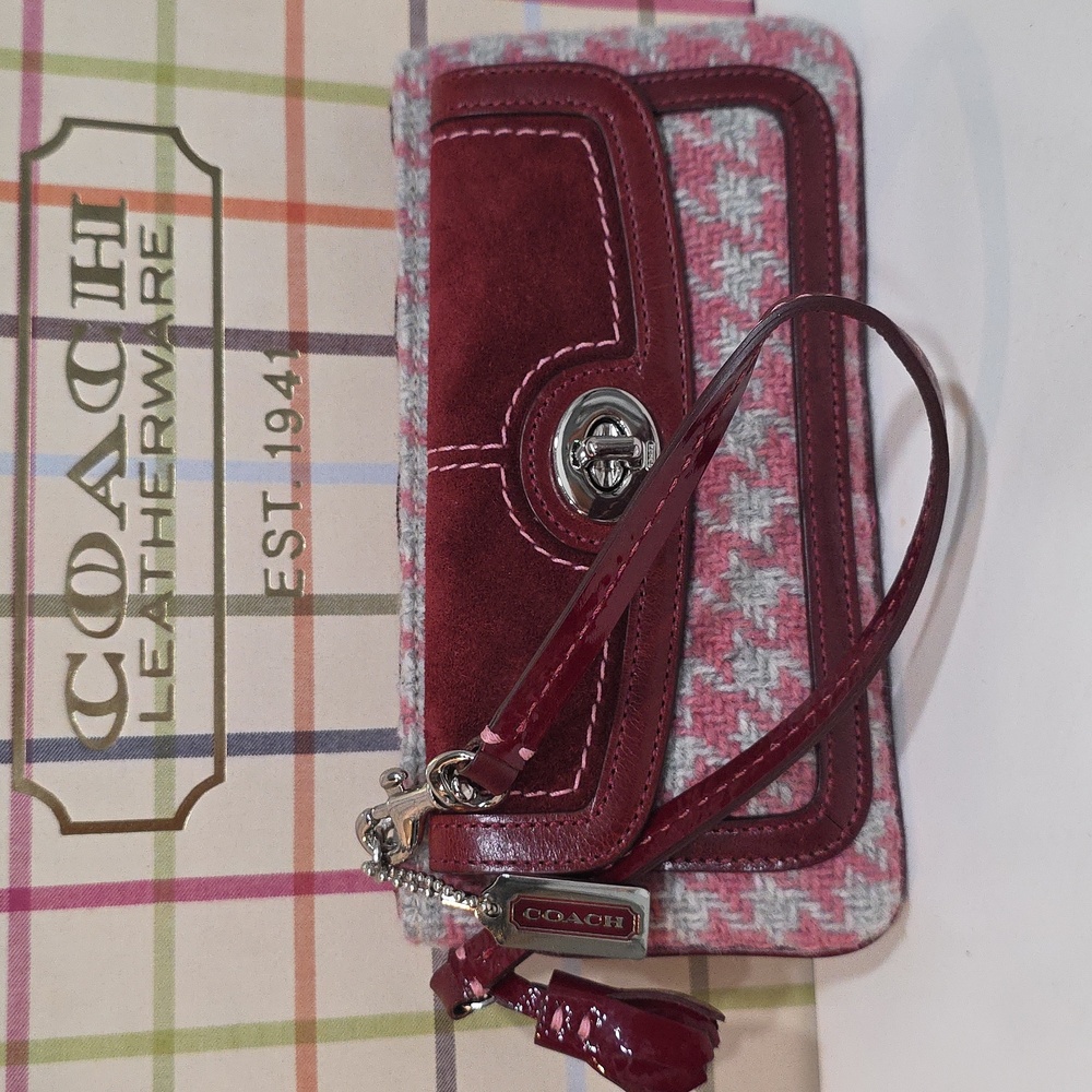 NEW, Vintage Coach Hamptons Houndstooth Skinny Turnlock Wristlet - Picture 4 of 16
